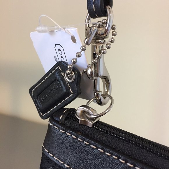 Black and Gray Everyday NEW Coach Wristlet - Picture 4 of 4